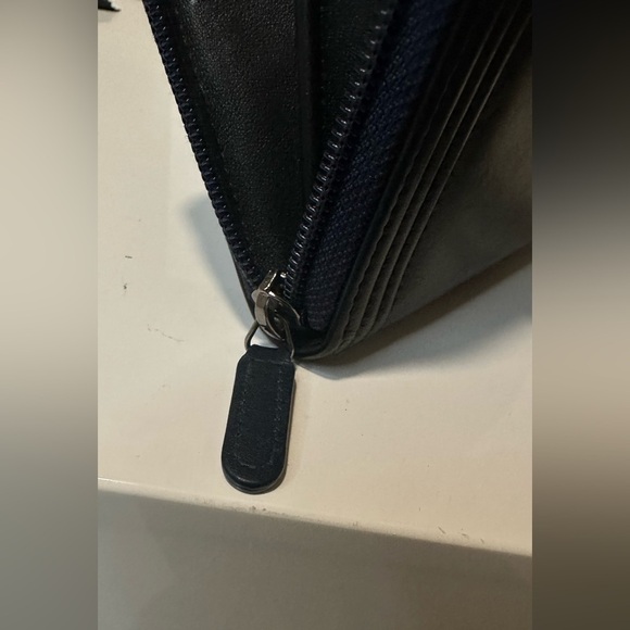 Chanel two-tone boy wallet - Picture 6 of 8